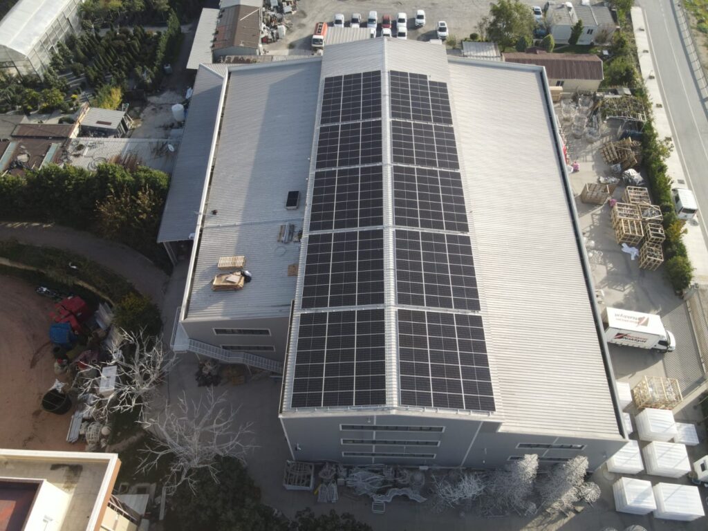 120 kWp çatı GES, Büyükçekmece / İstanbul – drone görünümü